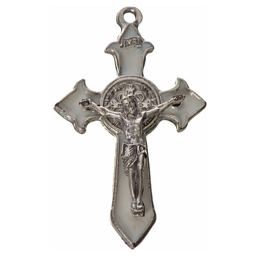 Krzyż świętego Benedykta z zaostrzonymi końcami 4,5 X 3cm ,zama, biała emalia. 3