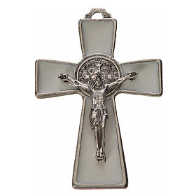 Krzyż świętego Benedykta z zaostrzonymi końcami 4.8 X 3,2cm , zama, emalia biała.