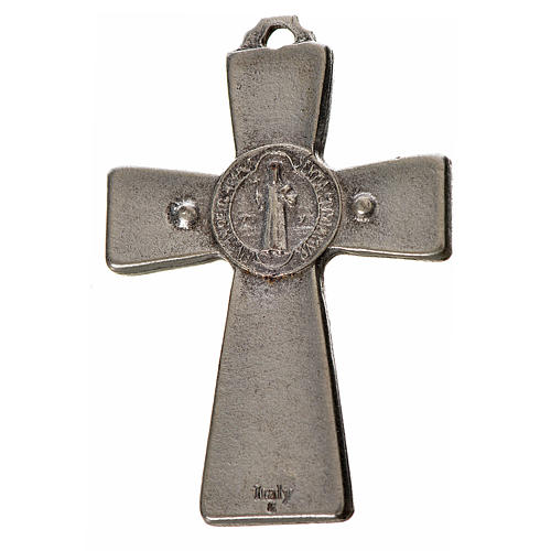 Krzyż świętego Benedykta z zaostrzonymi końcami 4.8 X 3,2cm , zama, emalia biała. 2