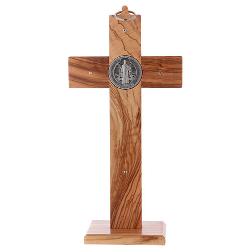 Kreuz von Sankt Benedikt aus Olivenbaumholz mit Sockel, 25 x 12 cm 4