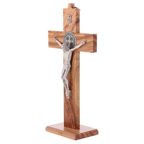 Croce San Benedetto Legno d'olivo con base 25x12 cm 3