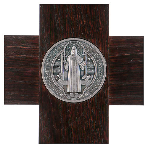 Krzyż Świętego Benedykta drewno z orzecha z podstawą 40x20 cm 4