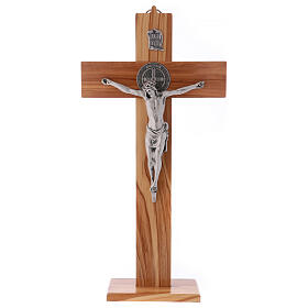 Kreuz von Sankt Benedikt aus Olivenbaumholz mit Sockel, 40 x 20 cm