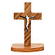 Kreuz aus Assisi-Holz mit ausgehöhltem Kruzifix und Sockel s1
