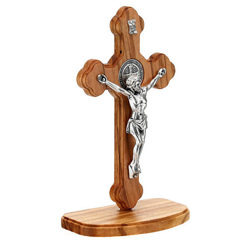 Croix trilobée à poser en bois d'Assise avec corps en métal 3