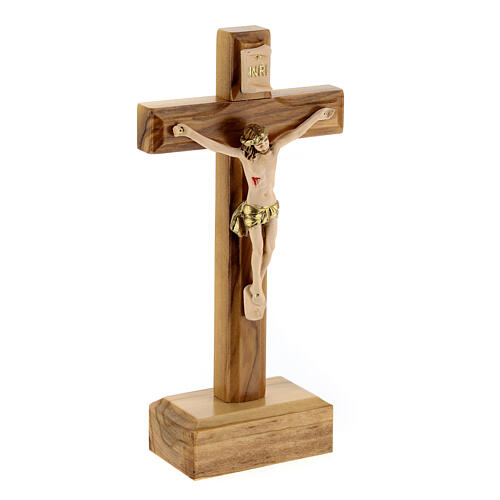 Crucifijo con base madera olivo y resina 15 cm 2