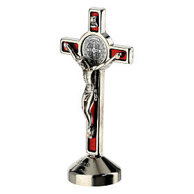 Croix Saint Benoît rouge finition argentée h 7 cm