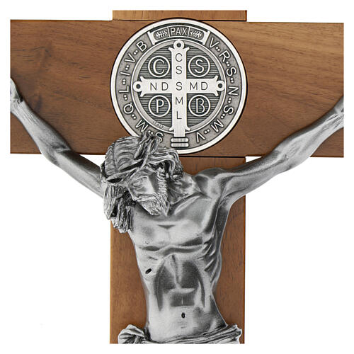 Crucifix en bois de noyer naturel médaille Saint Benoît 70 cm 2