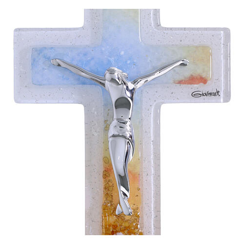 Kruzifix aus Muranoglas mit aufgesetztem Reliefkreuz aus dekoriertem Glas, silberfarbener Korpus – 16 × 10 cm 2