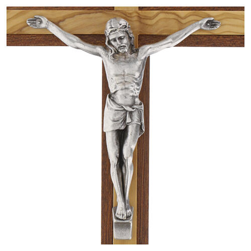 Crucifix bois combiné acajou et olivier corps de Christ argenté 20 cm 2