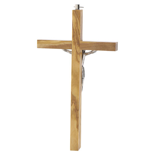 Crucifixo em madeira de oliveira corpo metálico prateado 16 cm 4
