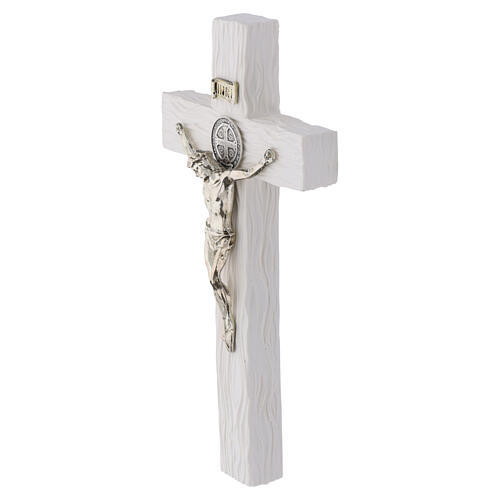 Croix de Saint Benoît en résine blanche, corps et médaille métal argenté 16x8 cm 2