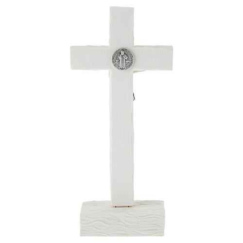 Saint Benedict table cross in white resin with wood effect, 18x10 cm 4
