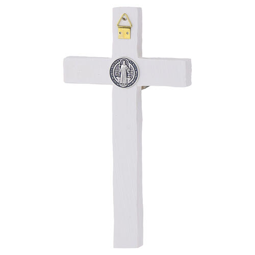 Cruz de resina San Benito blanco detalles plateados 21x10 cm 3