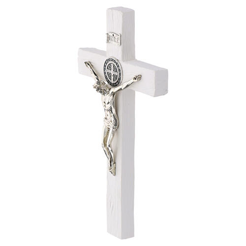 Croix de Saint Benoît en résine blanche finitions argentées 21x10 cm 2