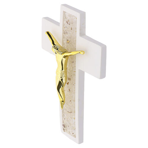 Kruzifix zur Wandaufhängung mit Murano-Glaseinsatz und goldfarbenem Korpus – 13,5 × 10 cm 2