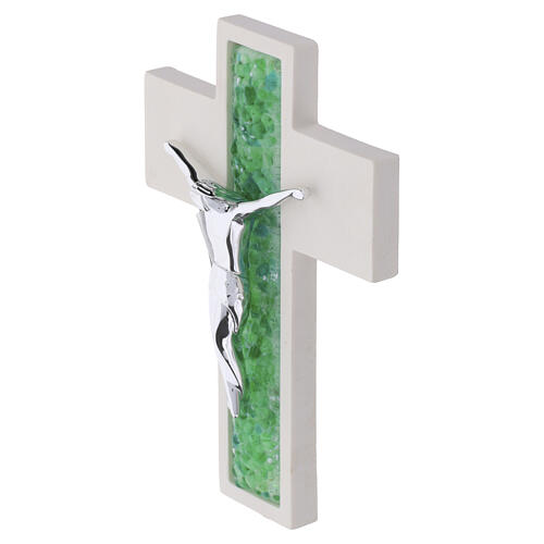Crucifix mural en résine blanche avec verre de Murano vert 13,5x10 cm 2