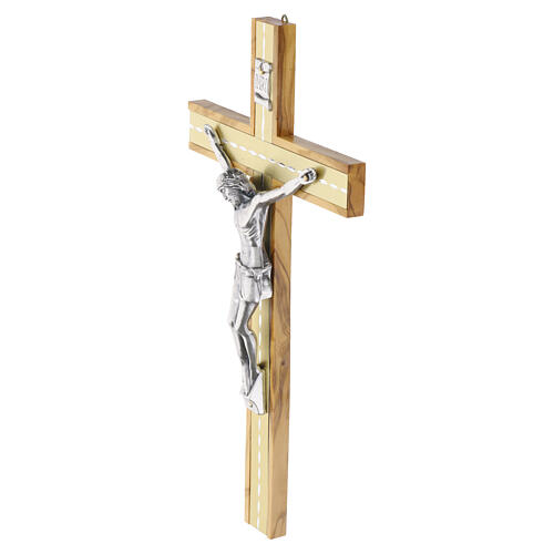 Croix murale 30x20 cm bois d'olivier fond doré Christ en zamak 2