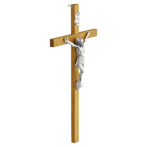 Croce da parete 30x15 cm in legno chiaro con figura in lega argentata 3