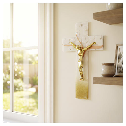 Cruz motivo corazones devidrio de Murano cuerpo de Cristo resina dorada 25x15 cm 2