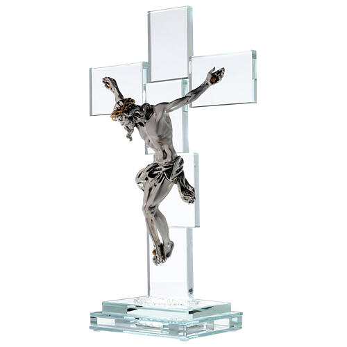 Kristallkruzifix mit Hauptteil aus Metall und Lampe 3