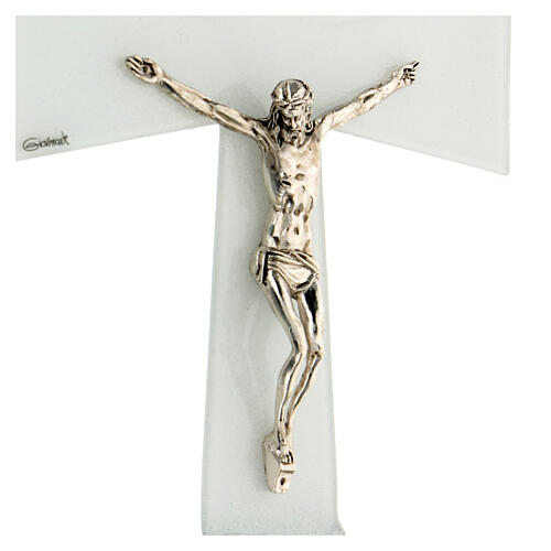 Crucifix évasé en verre de Murano blanc-argent 15x10 cm 2