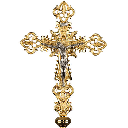 Croix de procession en bronze avec décorations 1
