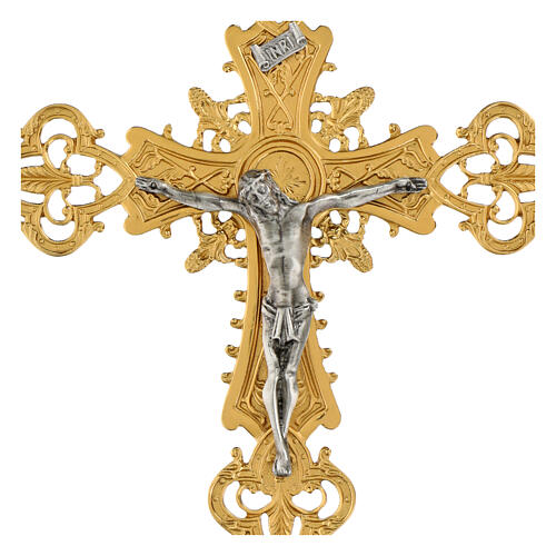 Croix de procession en bronze avec décorations 2