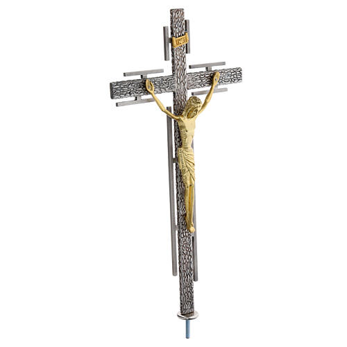 Cruz procesional estilizada en bronce 5