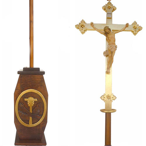 Processional cross in wood H220cm with Franciscan symbol on base 1