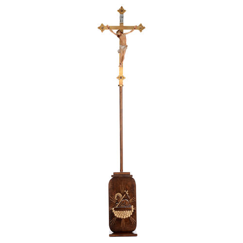 Croce astile legno h 220 cm con base simbolo Agnello 1