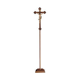 Cruz de Procissão com Base Madeira modelo Leonardo Crucifixo pintado estilo Barroco brunido
