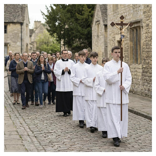 Cruz procissão Cristo Siena corada cruz barroca brunida 2