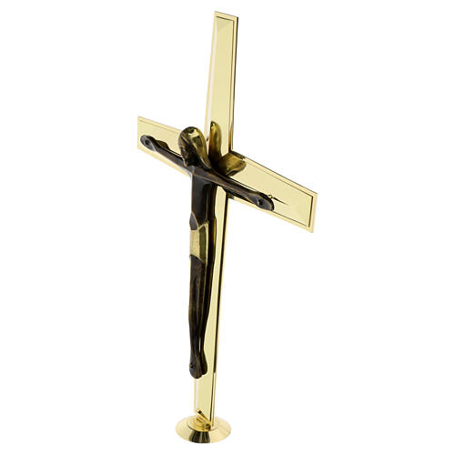 Modern style processional cross in brass Molina 5