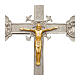 Cruz processional com Cristo e os Quatro Evangelistas base em metal acabamento prateado 240 cm s2