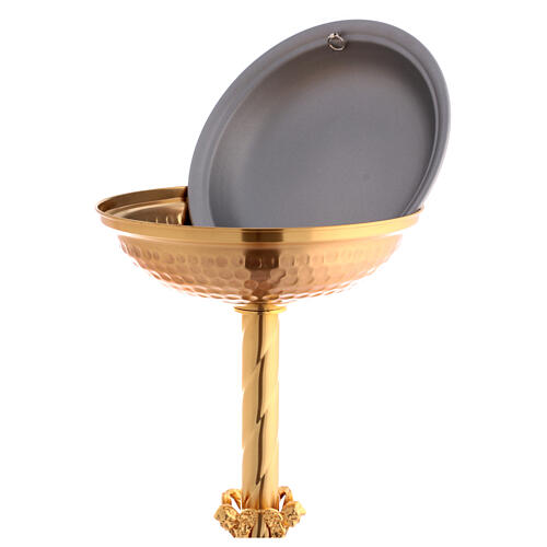 Baptismal font in gold plated bronze with angels 9