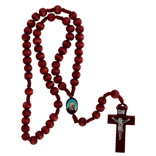 Chapelet Saint Pio grains bois rouge sur corde 8 mm 4