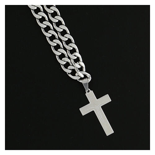 Halskette aus Stahl mit lasergraviertem Kreuz und Karabinerverschluss 2