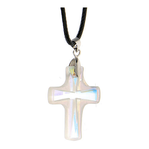 Croix pendentif verre iridescent cordon noir 2