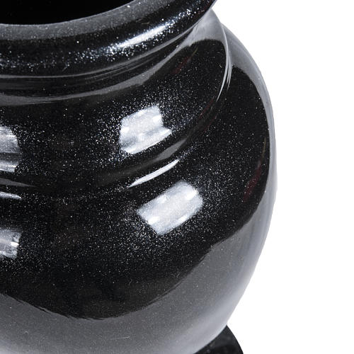 Vase for flowers with light in shiny black marble 3