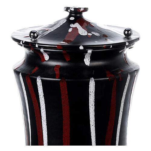 Cinerary urn in ceramic with pommels, brass, black brush strokes 2