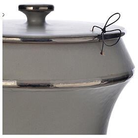 Cinerary urn in ceramic, light grey