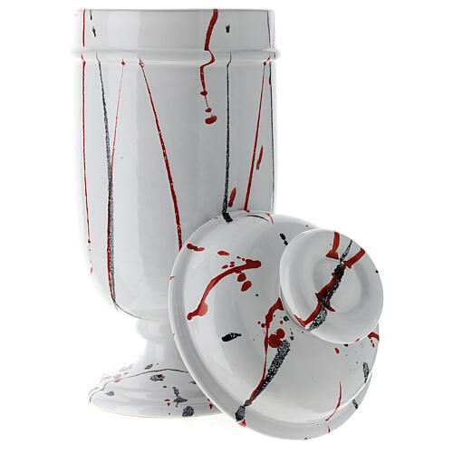 Aschenurne aus Keramik mit farbigen Spritzern auf Weiß 2
