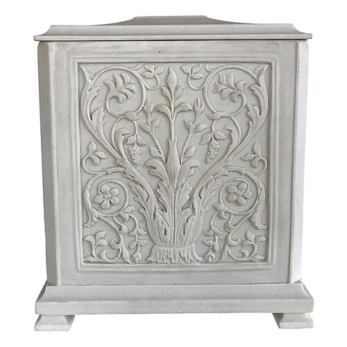 Renaissance funeral urn box, in polished reconstituted marble 1