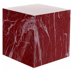 Glossy and smooth cubic funeral urn with red-veined marble finish, 5 L