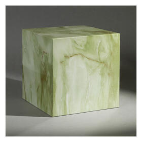 Glossy and smooth cubic funeral urn with onyx finish, 5 L