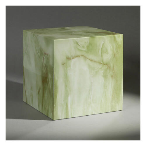 Smooth cube cremation urn with shiny onyx effect 5L 2