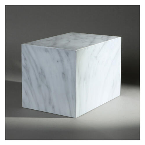 Parallelepiped funeral urn with smooth glossy Carrara marble finish, 5 L 2