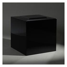 Cremation urn glossy black lacquered ashlar cube 5L