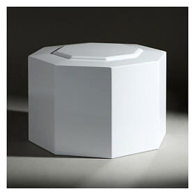 Cremation urn glossy white lacquered ashlar octagon 5L